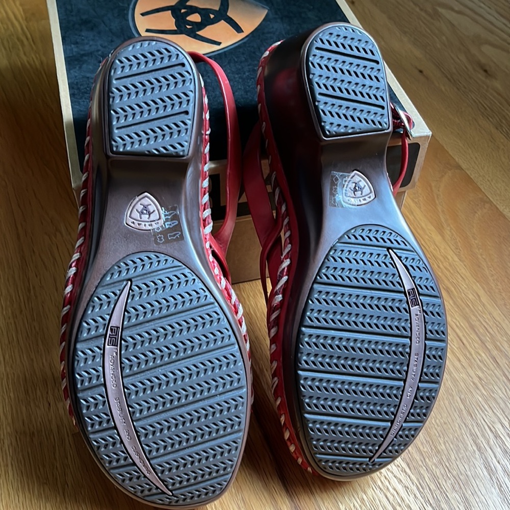 Ariat Red Wedge Sandal - Picture 3 of 5